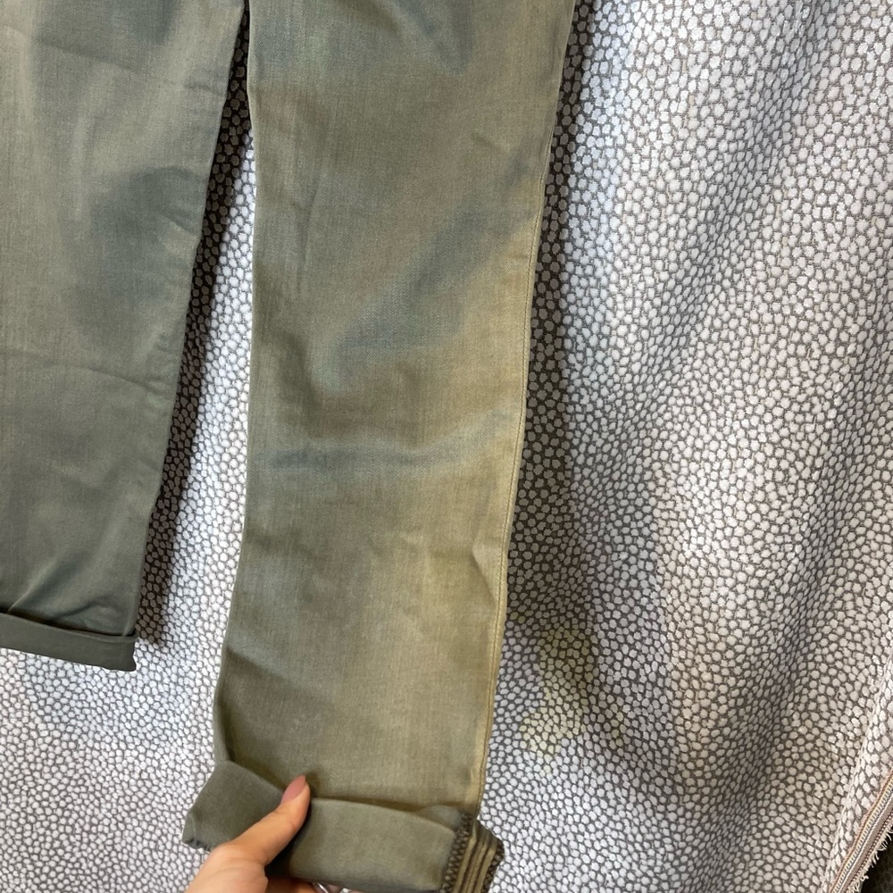 Forever 21 Olive Green Military Inspired Jeans Cropped Mid Rise Jeans Size 27 - Picture 4 of 12